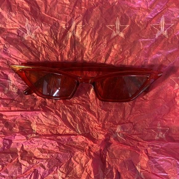 Cute - Picture 2 of 3